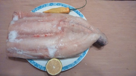 FILETE DE MERLUZA POR EL LADO DE LA CARNE